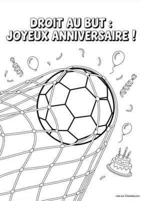 Carte anniversaire football à colorier, dessin noir et blanc de ballon dans les filets, style dessin animé.