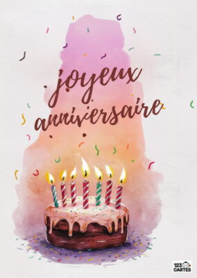 Gâteau d'anniversaire au chocolat avec bougies multicolores sur fond aquarelle rose et violet avec confettis