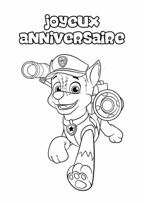 Chien Pat Patrouille joyeux en costume avec message Joyeux Anniversaire.